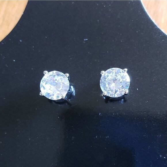 *Stud earrings, 18 kygp, 5 mm, cz - Picture 1 of 3